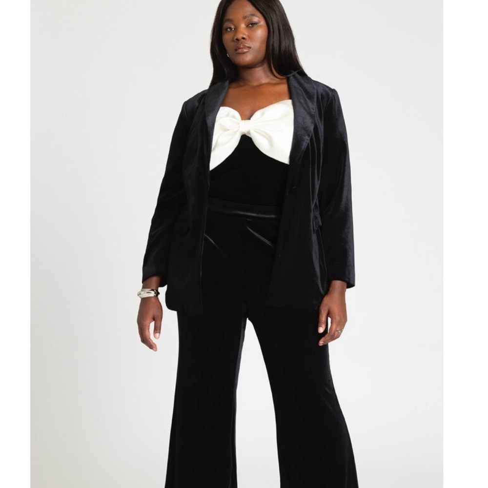 Eloquii Black Velvet Tuxedo Blazer Size 16 Shawl Collar Quiet Luxury  NEW